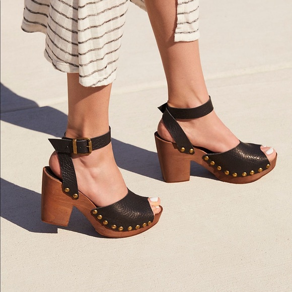 LAST ONE! Free People Pasadena Clogs Black Suede - Picture 4 of 4
